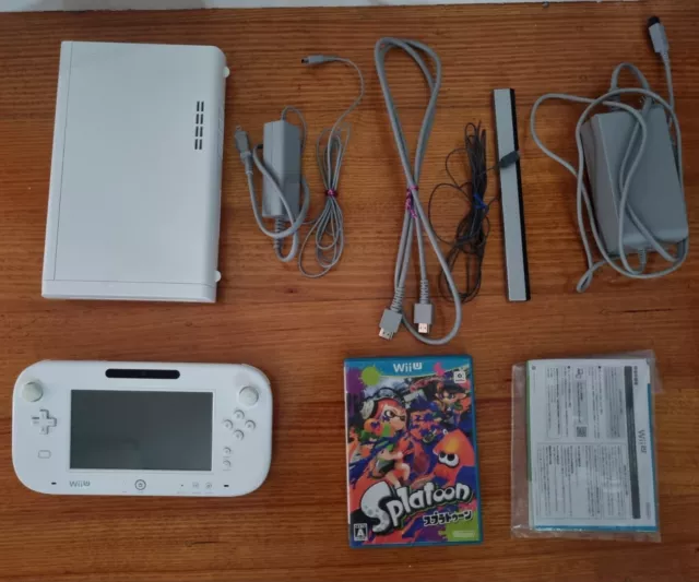 Nintendo Wii U White Console 8GB w/ Game Pad & Cable, JAPANESE