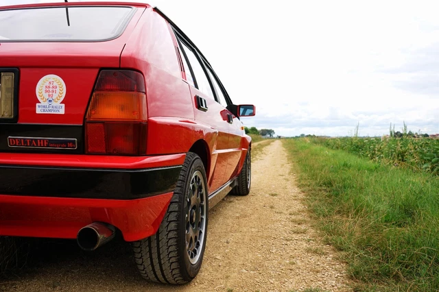 Lancia delta hf integrale 16v 5