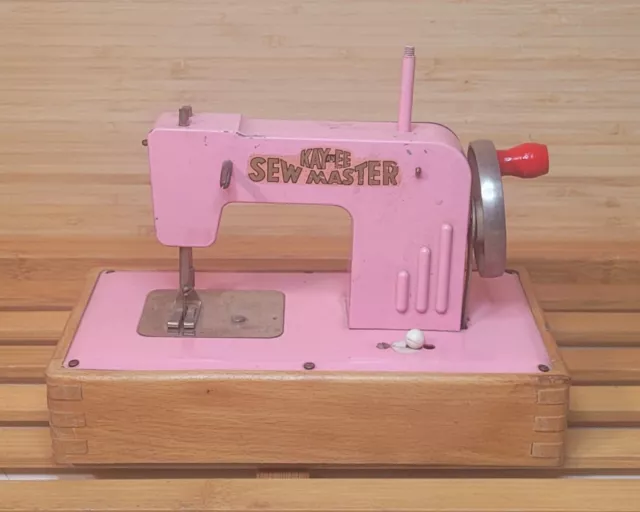 Vintage KAYanEE Sew Master  Childs Pink Sewing made Germany US Zone Non Working