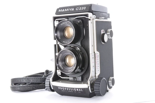 CÁMARA FOTOGRÁFICA MAMIYA C220 Pro TLR 120 y lente Sekor 135 mm f