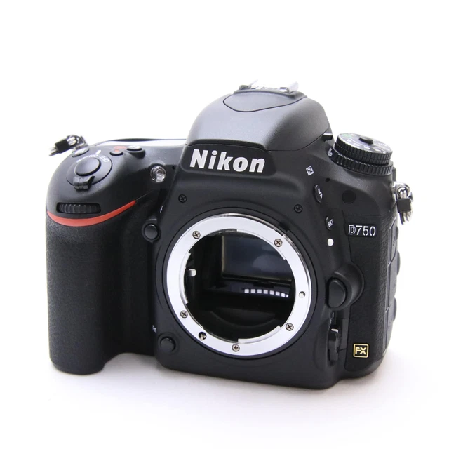 Nikon D750 24.3MP DSLR Camera Body shutter count 4919 shots