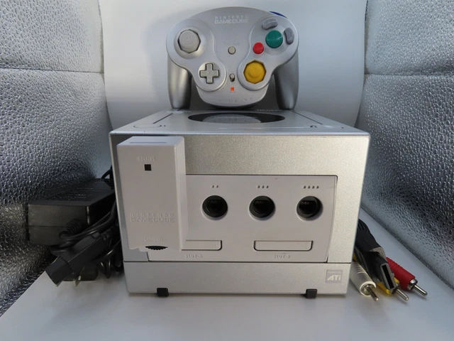 NINTENDO GAMECUBE CONSOLE Wavebird Wireless Controller Dongle and Cords ...