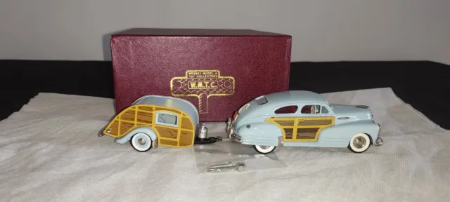 W.m.t.c. Brooklyn 1948 Chevrolet Fleetline Aerosedan & 1947 Wesley Slumbercoach