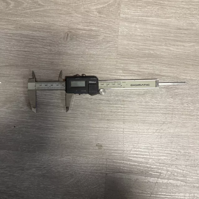 Mitutoyo 500-196 CD-6” CS Absolute Digimatic Digital Caliper | Untested