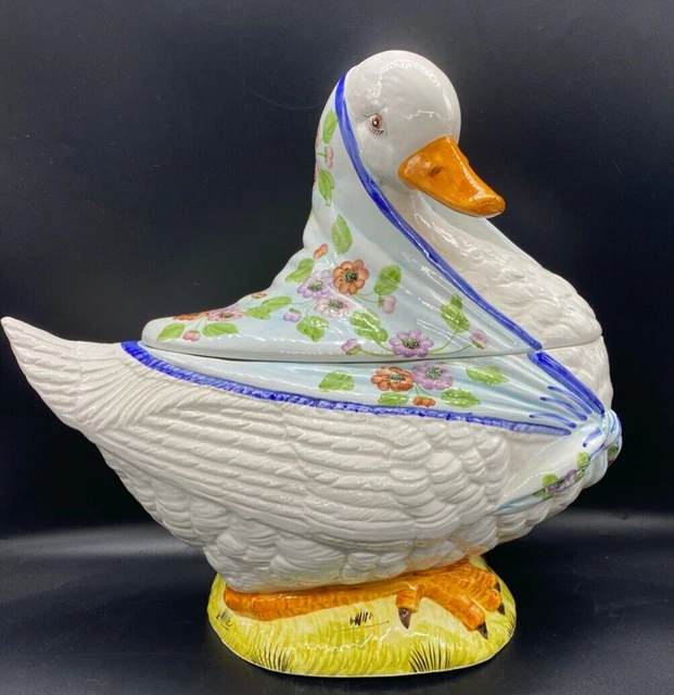 Large Italian Hand Decorated Majolica Covered Tureen Bowl Dish / Italy