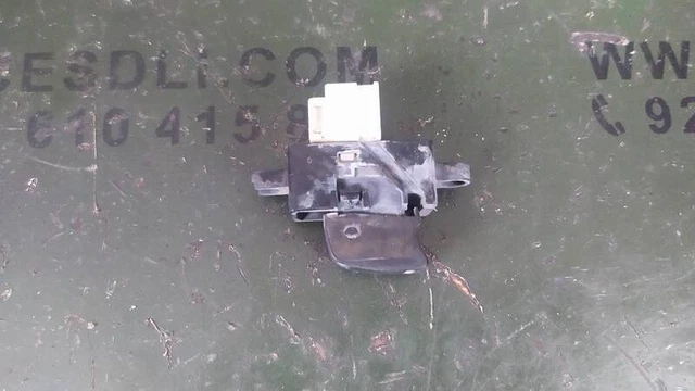 254110V000 alzavetri interruttore posteriore destro per Nissan X-Trail 2.2 104027