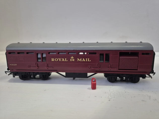 TRI ANG R 23 MAIL Coach R29/221 Passenger Coach £13 97 PicClick UK TRI ANG R 23 MAIL Coach R29/221 Passenger Coach £13 97 PicClick UK