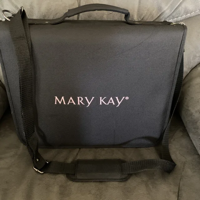 Mary Kay Deluxe Consultant Make Up Portfolio & Binder w/Samples & Extra Sleeves