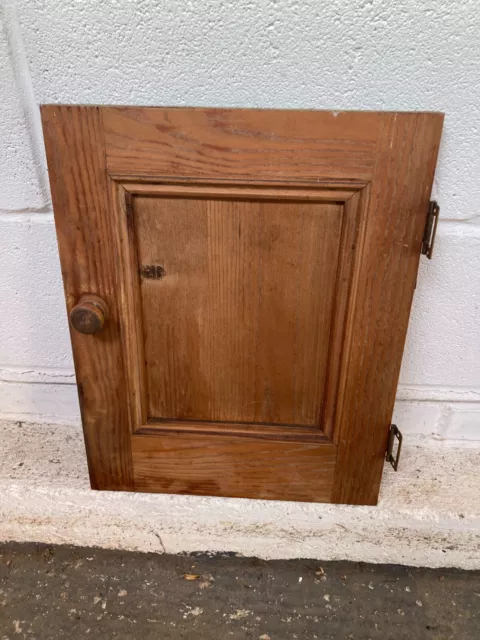 Cocina de puerta de gabinete pequeño de pino natural liso