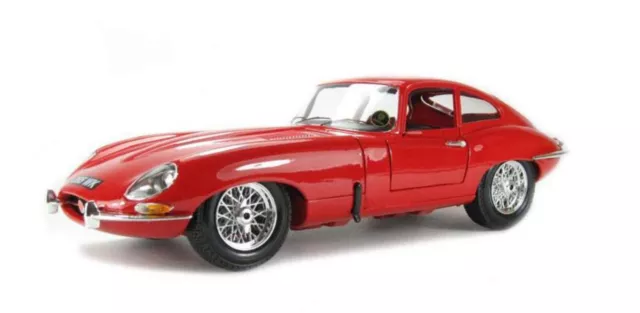 Jaguar E- Type E Coupé 1961 Rouge 1/18 Bburago