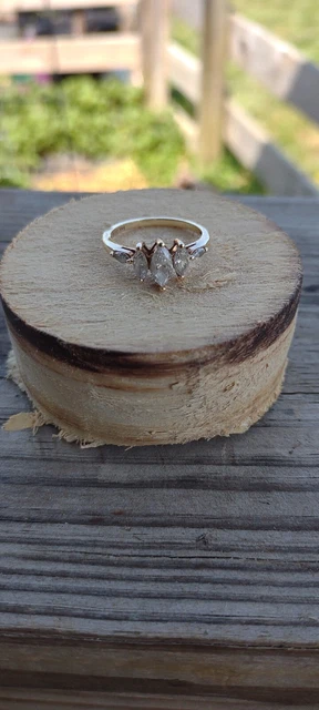 14K GOLD DQ CZ 5 Stone Marquis  Ring sz 7 Diamonique