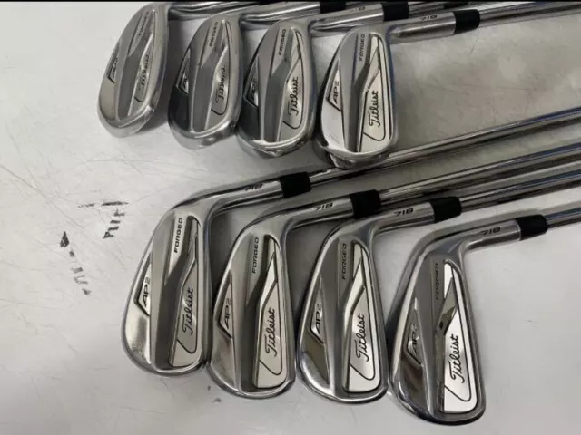 Titleist AP2 718 Eisenset 3-9+Pw Stahlschaft Flex-S 8-tlg. Golfschläger aus...