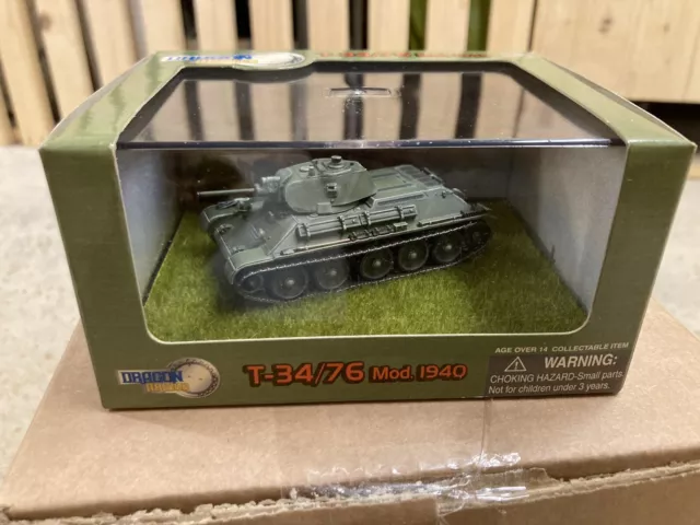 Dragon Armor 1: 72 scale T-34/76 Mod. 1940 Model Tank