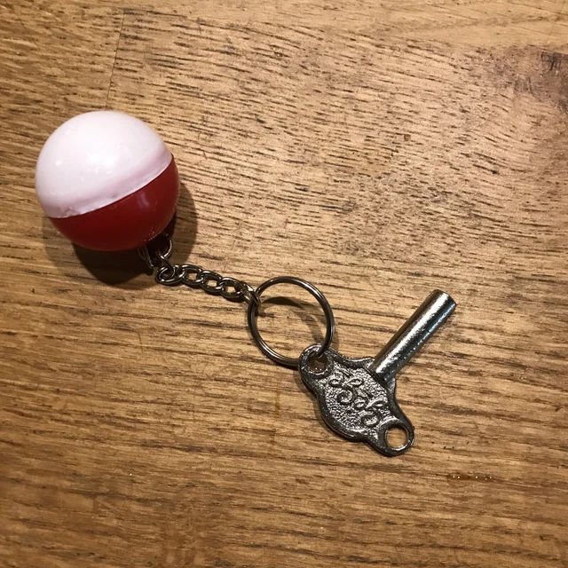 Porte-clés Le Gaulois – Vélo Rouge – Tour De France 2025 – Goodies Caravane – 5.5cm X 3cm