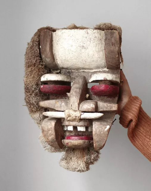 Fine old Guere/Krahn war mask, Cote d'Ivoire, Liberia