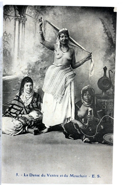 La Danse Du Ventre Et Du Mouchoir  Seins Nus  Maroc Cpa Postcard 564
