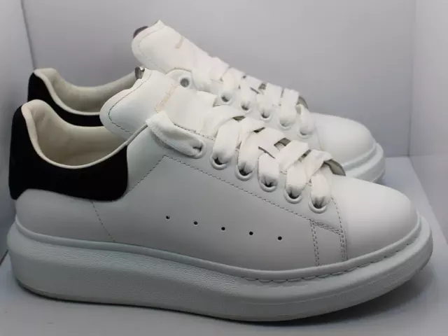 Authentic Alexander McQueen White Leather Larry Sneakers Size 39.5 *Preowned*