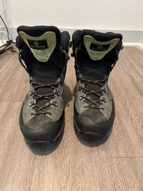 Scarpa r evolution Goretex waterproof backpacking mountaineering boots Mens 10