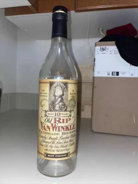 Pappy Van Winkle / Old Rip Van Winkle 10 Year Old (empty)