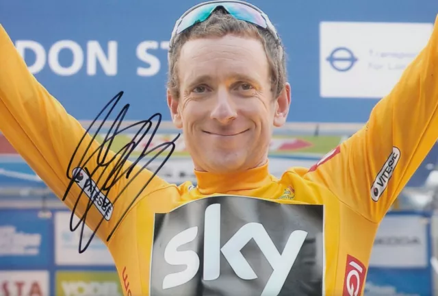 Bradley Wiggins Hand Signed 12x8 Photo - Tour de France - Cycling Autograph.