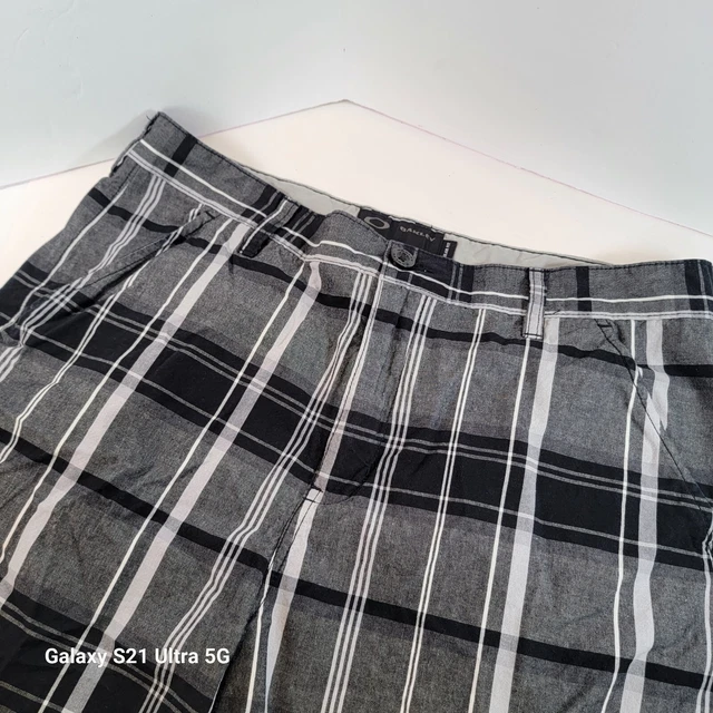 Oakley Board Shorts Black White Checked Size 36W Regular Fit Oakley Board Shorts Black White Checked Size 36W Regular Fit