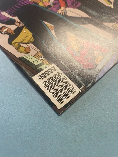 Star Trek: The Next Generation #47 • Newsstand! • 1993 DC Comics • Picard 2