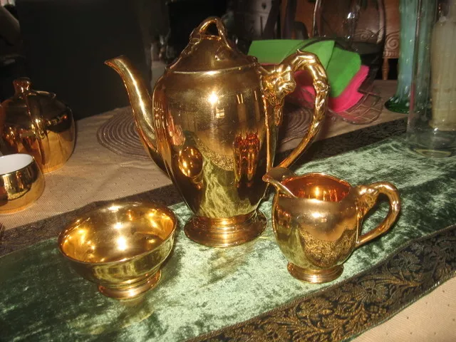 Royal Winton chocolate tea set GRIMWADES MADE IN ENGLAND gold