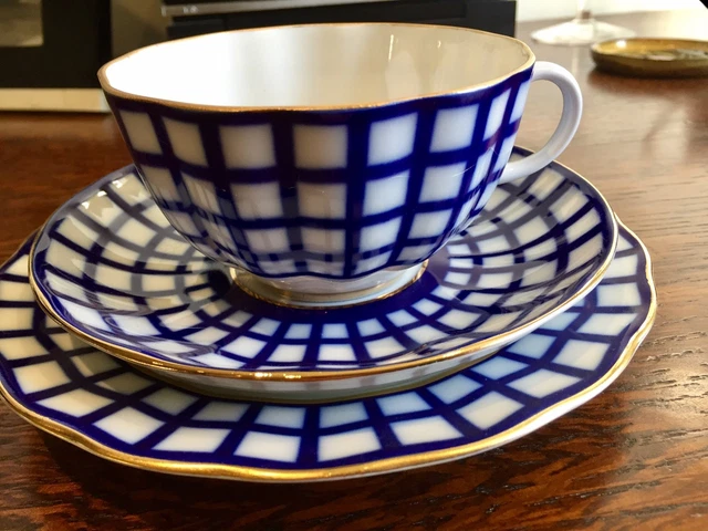 LOMONOSOV Porzellan Set - Tasse, Teller & Untertasse - blau & weiß mit 22 Karat Gold