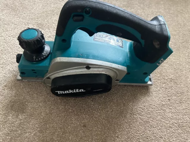 Makita DKP180 82mm 18v planer  Bare Unit, no batteries or charger included