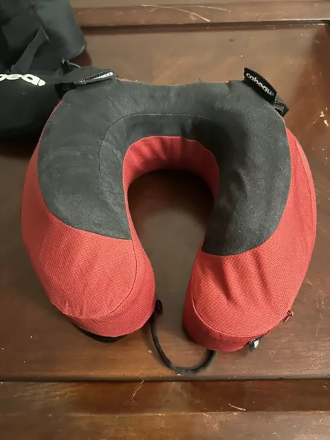 Cabeau Evolution S3 Travel Neck Pillow - Red W/ Travel Case