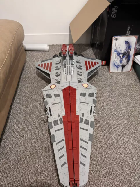 75367 LEGO Star Wars UCS Venator-class Republic Attack Cruiser