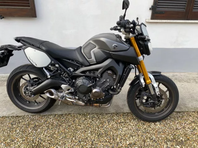 Yamaha MT-09 Yamaha MT-09