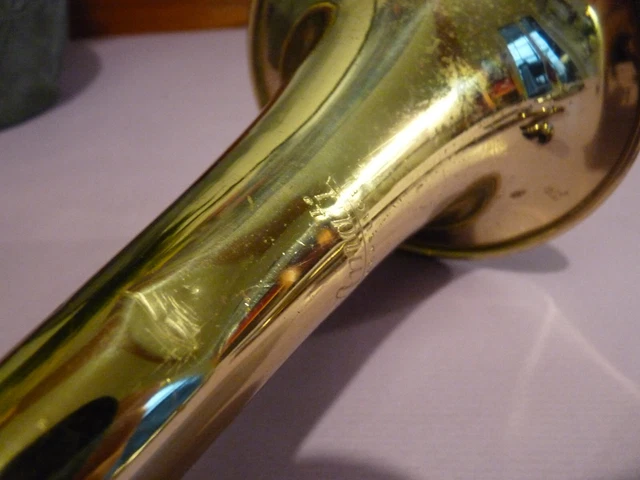 Trompette Amati Kraslice en bon état de jeu, en étui. Si b et ut. 3