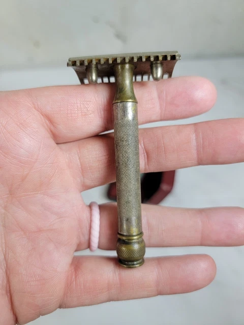 Vintage 1930's Gillette NEW GOODWILL DE Safety Razor  Clean! 14