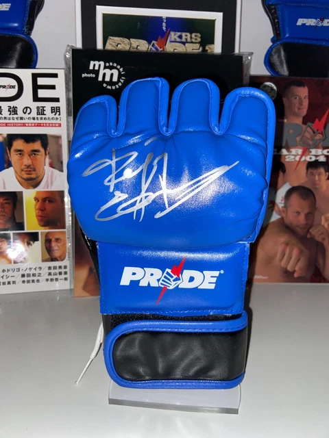 Replica PRIDE FC Glove Fedor Emelianenko autographed PSA Cert UFC Replica MMA