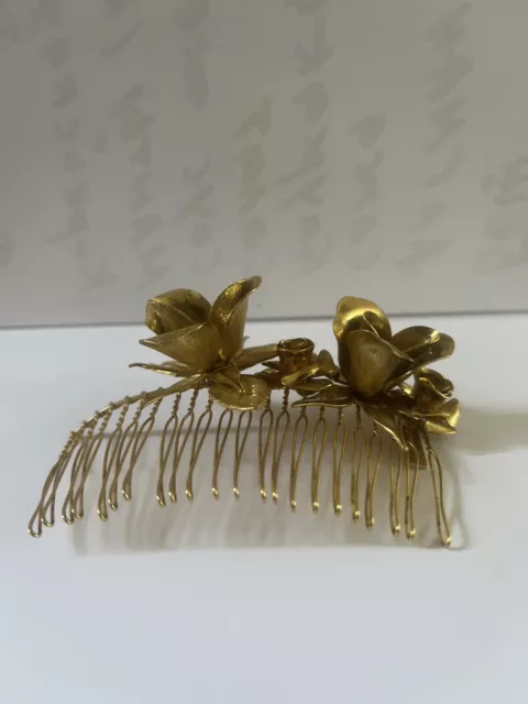 Jennifer Behr  Comb Golden Roses, Used Great Condition 2