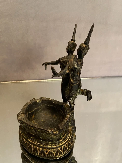 Cendrier en bronze aux danseuses Khmer Cambodge 5