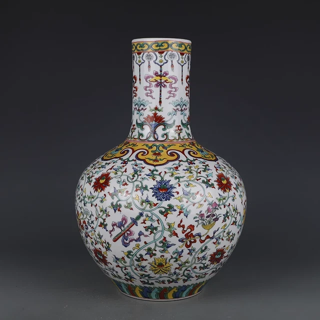 Beautiful China Freehand Sketching Qing Famille Rose Porcelain Flowers Vase