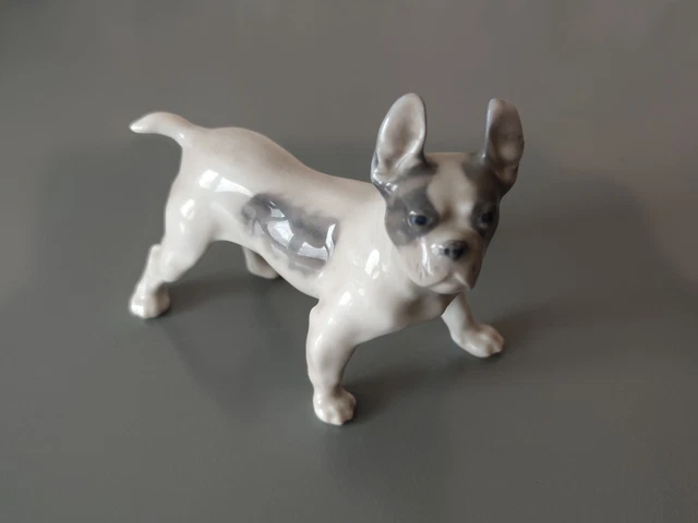 Royal Copenhague chien bouledogue en porcelaine , denmark