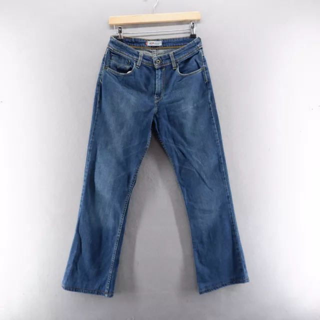 Levis 722 deals