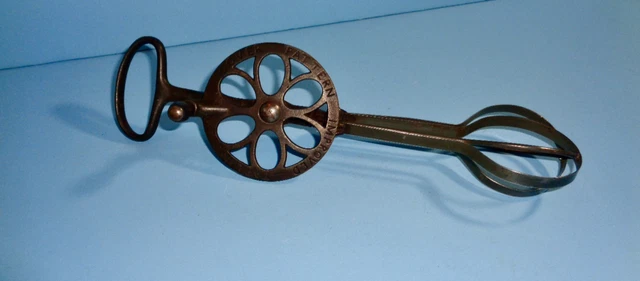 Antique "Taplin's Dover Pattern Improved" Eggbeater Kitchen Egg Cream Whip Aafa