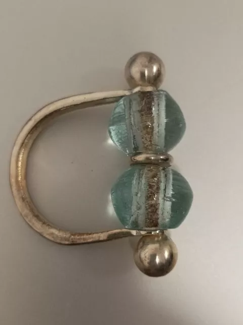 Rond De Serviette En Forme De Manille en Métal Argenté et perles de verre blanc 3