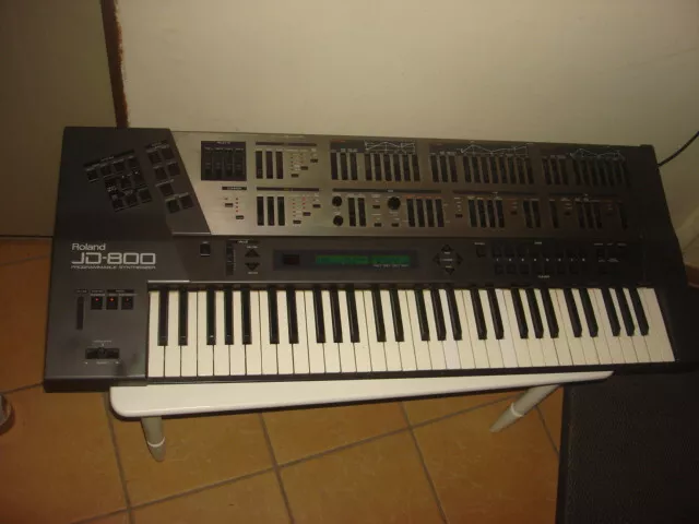 Roland JD 800 JD800 JD-800 Vintage Synth 61-Key Programmable Synthesizer