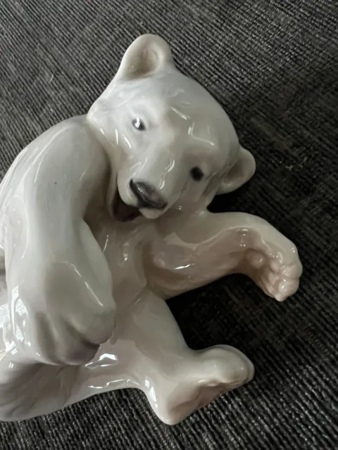 Royal Copenhagen Polar Bear Cub Playing Porcelain Figurine No 729 1st Quality