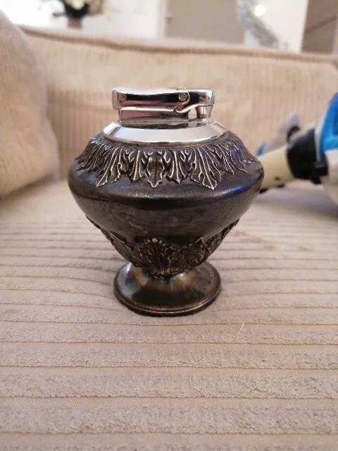briquet de table en métal argenté colibri 2 poinçons