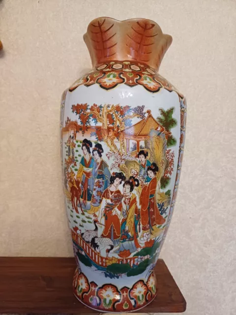Large Oriental vase 36 cm Tall flora and fauna decoration