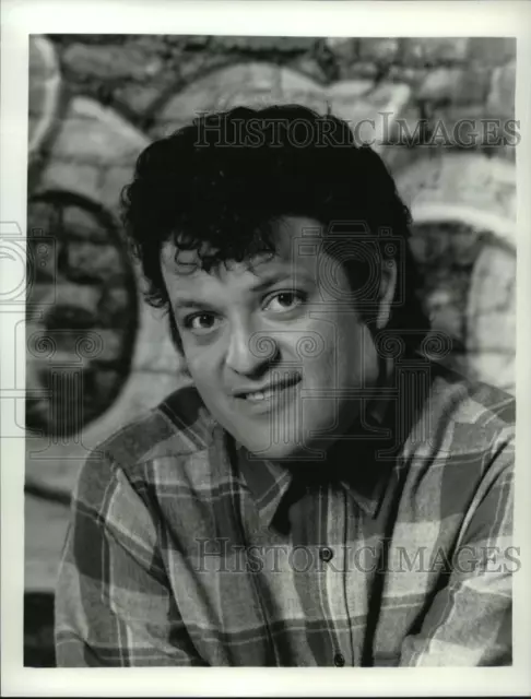 1990 Press Photo Paul Rodriguez stars in the action series, "Grand Slam"