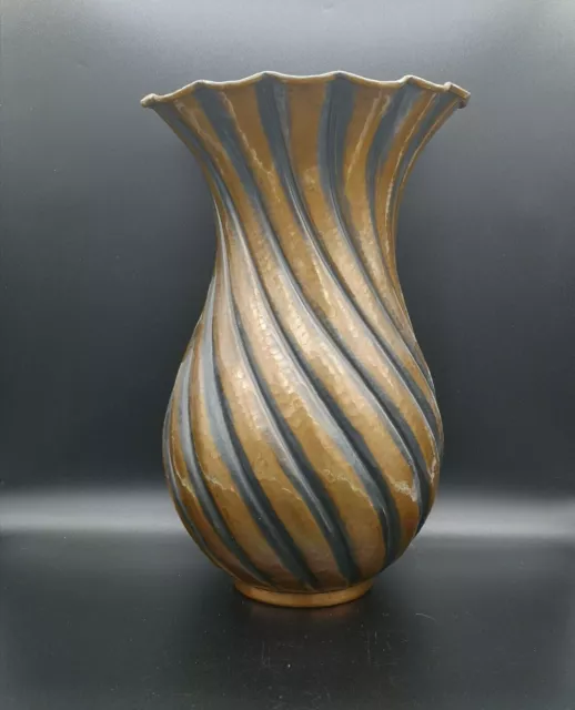 Large Egidio Casagrande Vase Hammered Copper Twist Fluted Italy Circa 1930