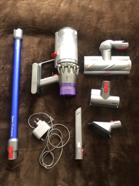 Dyson V11 Absolute aspirateur balai il fonctionne très bien