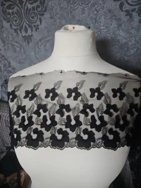 Nicht elastische bestickte Tüll Spitze,Spitzenborte , lace schwarz 18cm breit